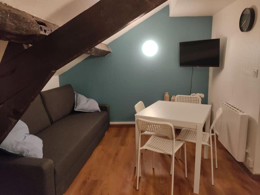 Studio Remois - Wifi/Netflix Reims Buitenkant foto