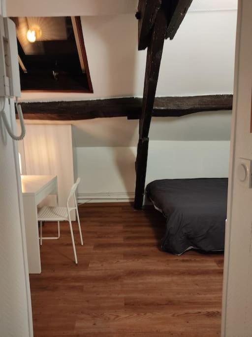 Studio Remois - Wifi/Netflix Reims Buitenkant foto