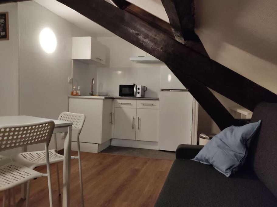 Studio Remois - Wifi/Netflix Reims Buitenkant foto